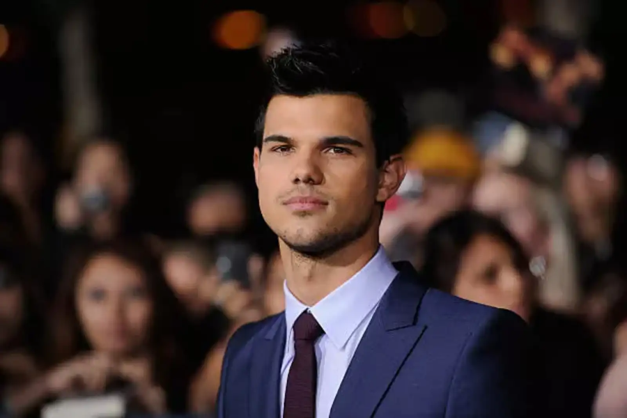 Taylor Lautner Height