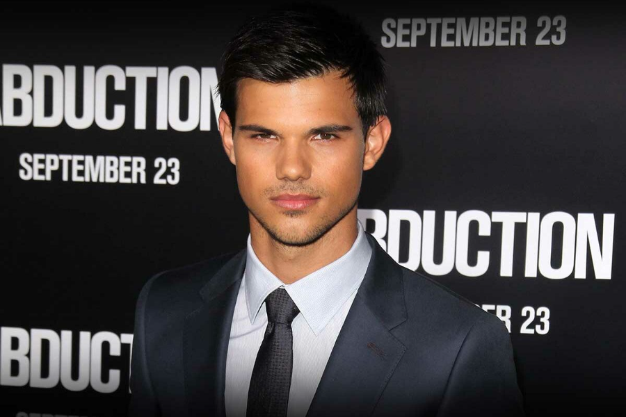 Taylor Lautner Height